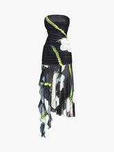 Gardenia – Geblümtes Midi-Rohrkleid aus Netzstoff mit Falten
